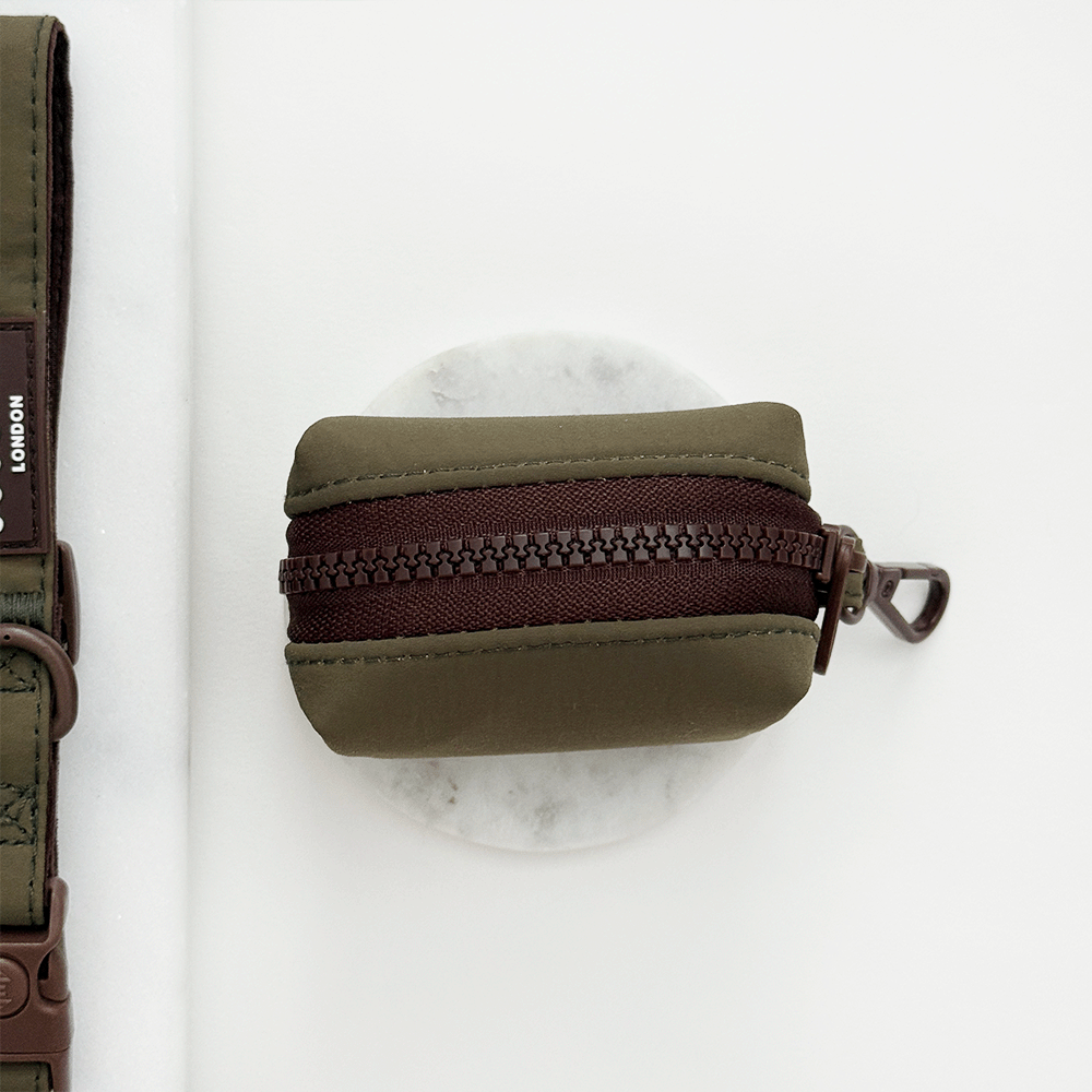Farmhouse Poop Bag Holder - Moss Green